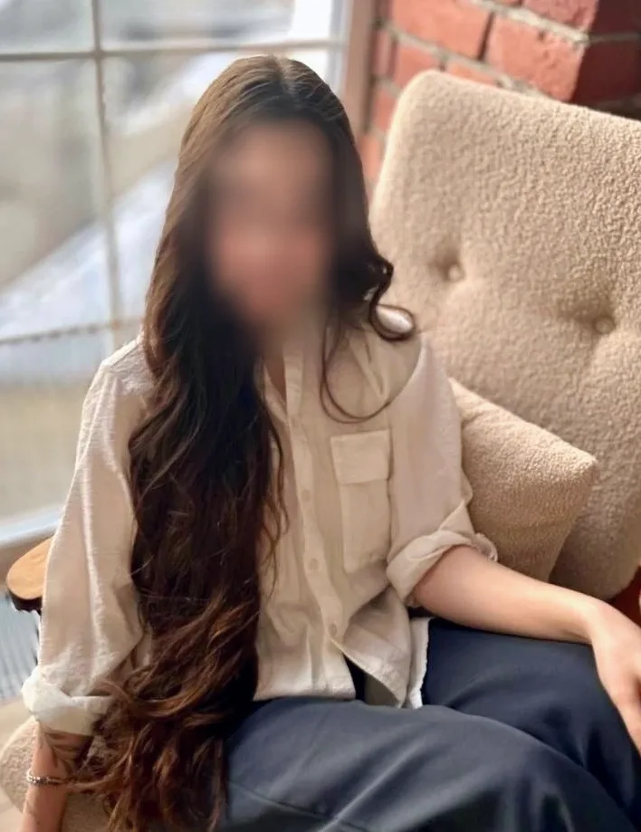 Agata, 21