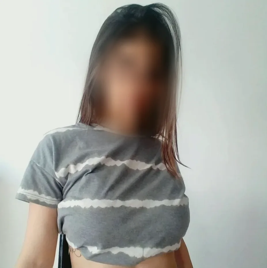 Aisha, 23