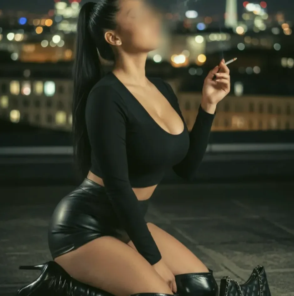 Amara, 34
