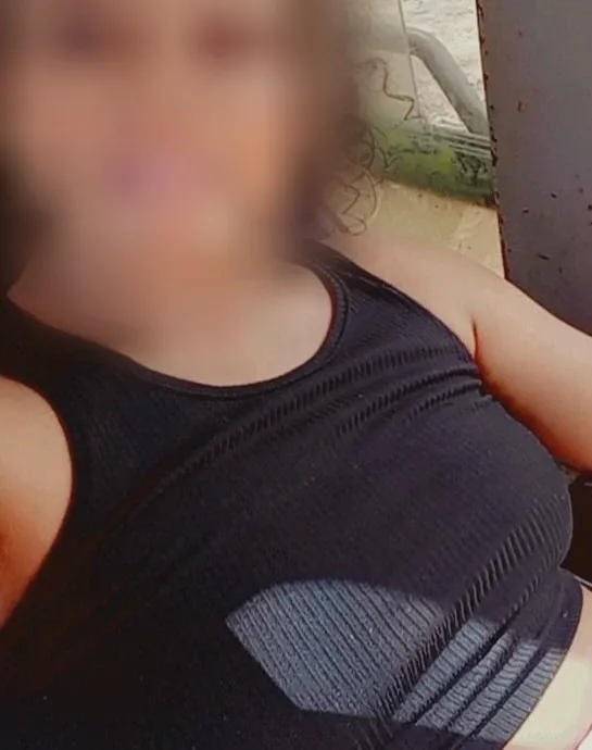 Ayesha, 39