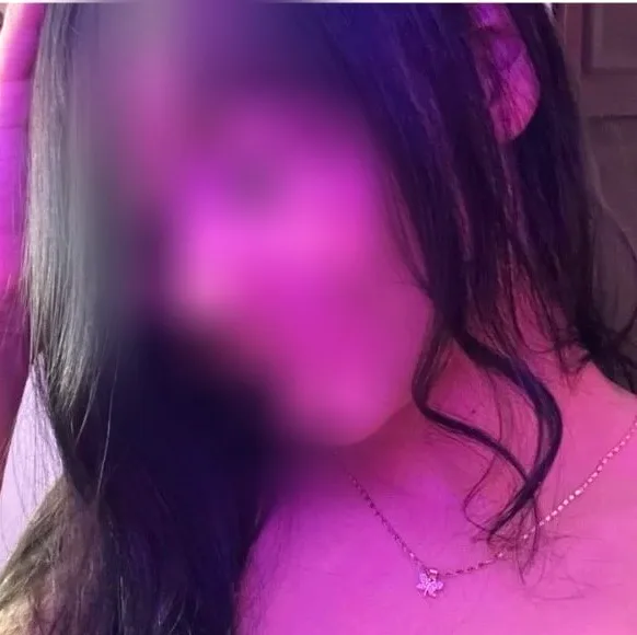 Leyla, 19