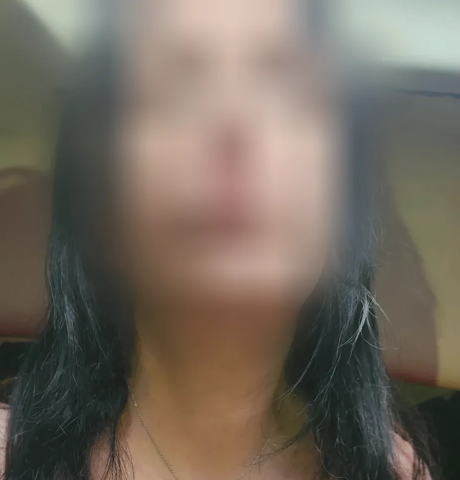 Olivia, 36
